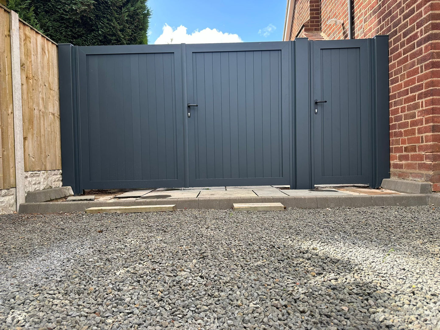 Custom aluminium gates for driveway - Stourport-on-severn