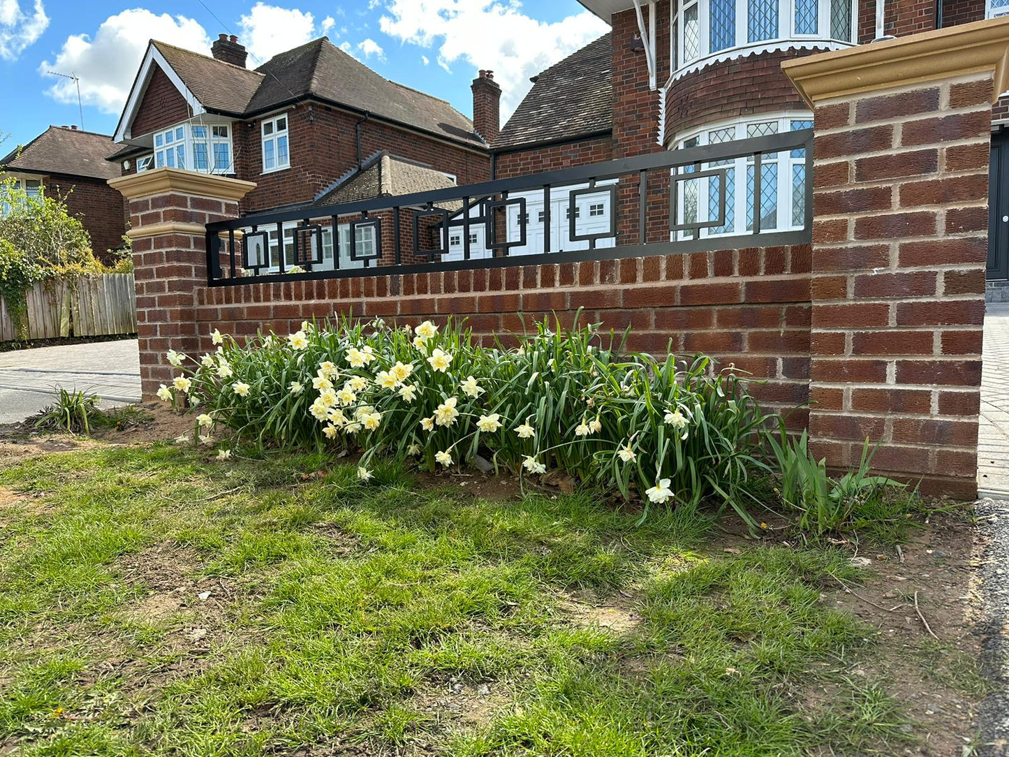 Metal Security Gates - Driveway Swing Gates - Front Garden Electric Gates - Front Garden Railings