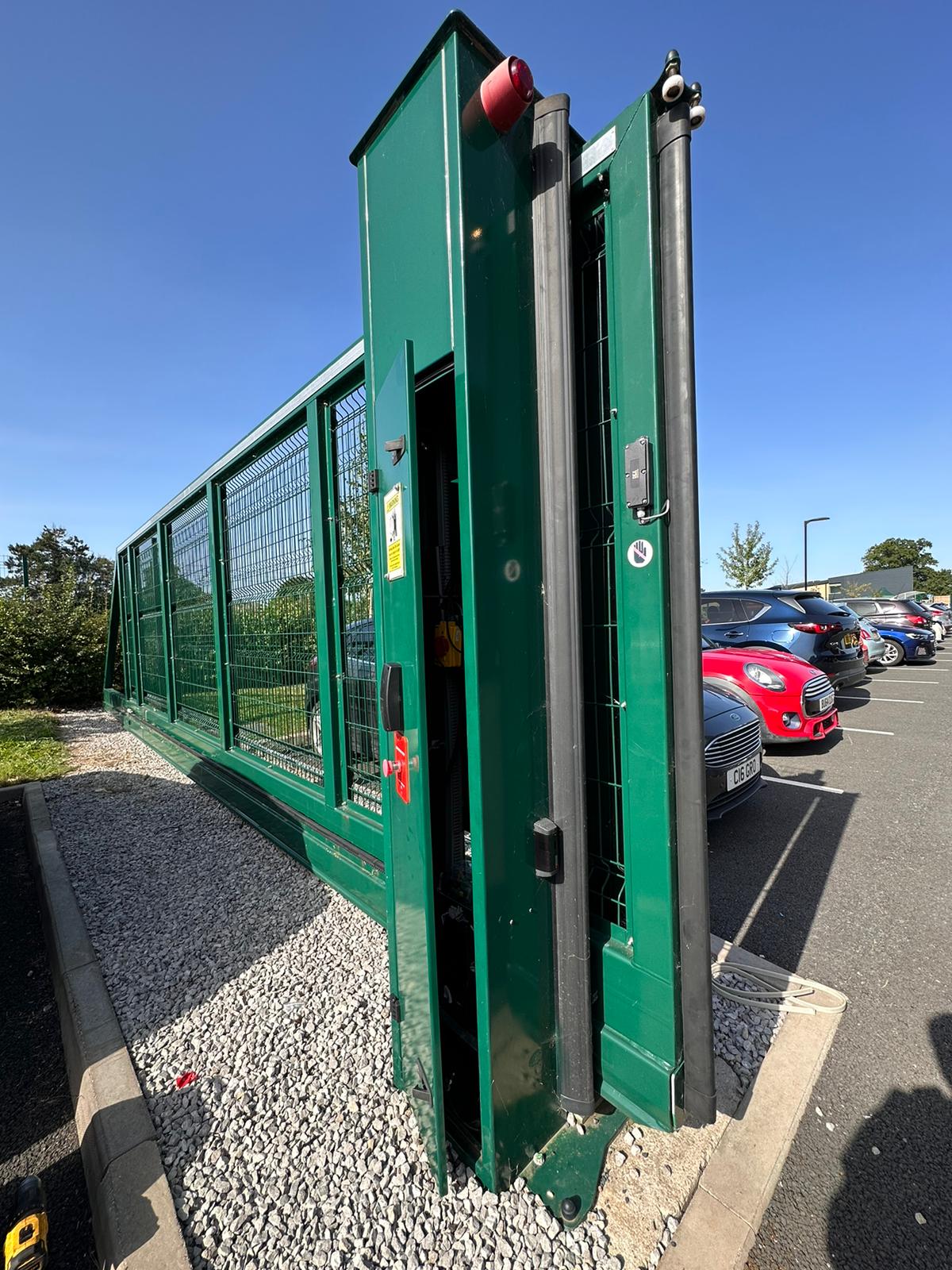 Cantilever Gate