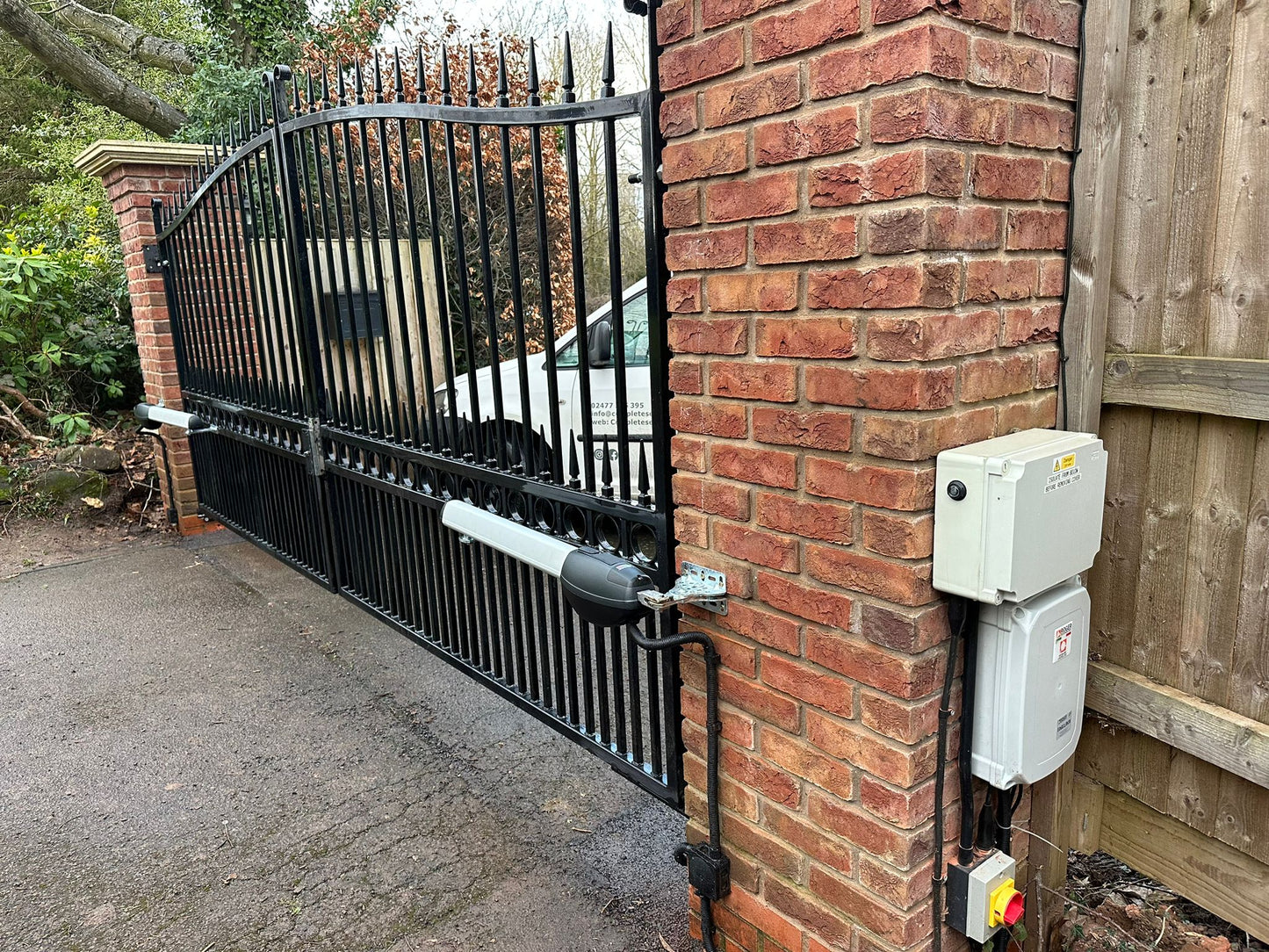 Metal Steel Automated Gate Repair in Kenilworth - Gate Automation - Electric Gates For Driveway - Double Leaf Roger Automation Kit Repair