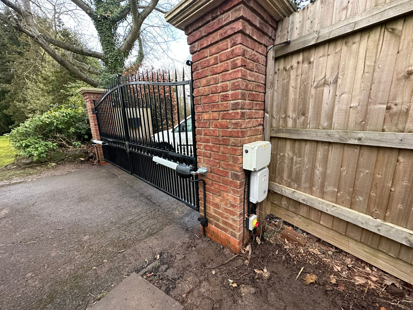 Metal Steel Automated Gate Repair in Kenilworth - Gate Automation - Electric Gates For Driveway - Double Leaf Roger Automation Kit Repair