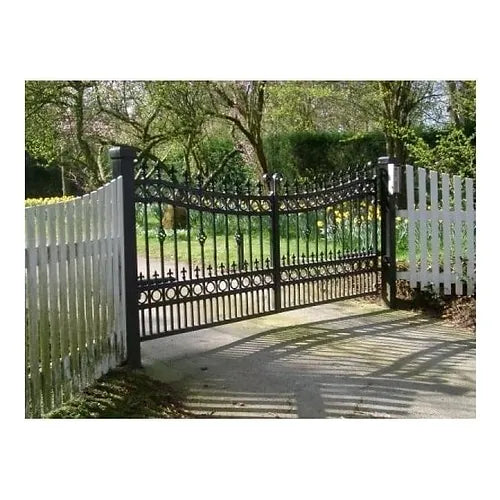Steel driveway gate- The Sandford Arch Down