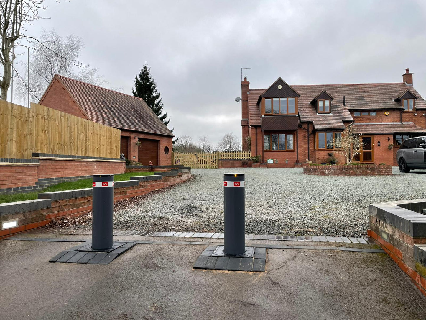 Rising BFT BOLLARDS - Bollards For Driveways - Security parking bollards - Drop Down Bollards