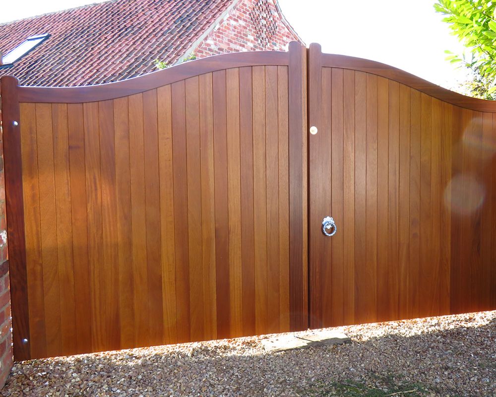 Wooden Gate - Double Gate - Shrewsbury Omega Wooden Gates