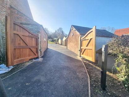 Wooden Security Driveway Gates Royal Leamington Spa - Swing Gate - Automatic Residential Gates - Double Gate for Driveway