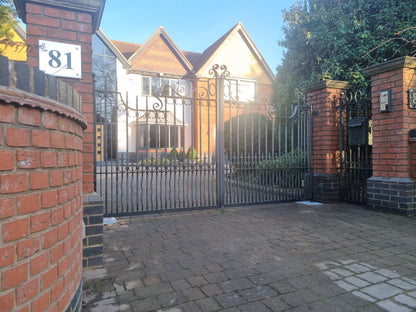 Electric Swing Gate Automation - Gate for Driveways - Metal wrought electric gate - Gate Automation