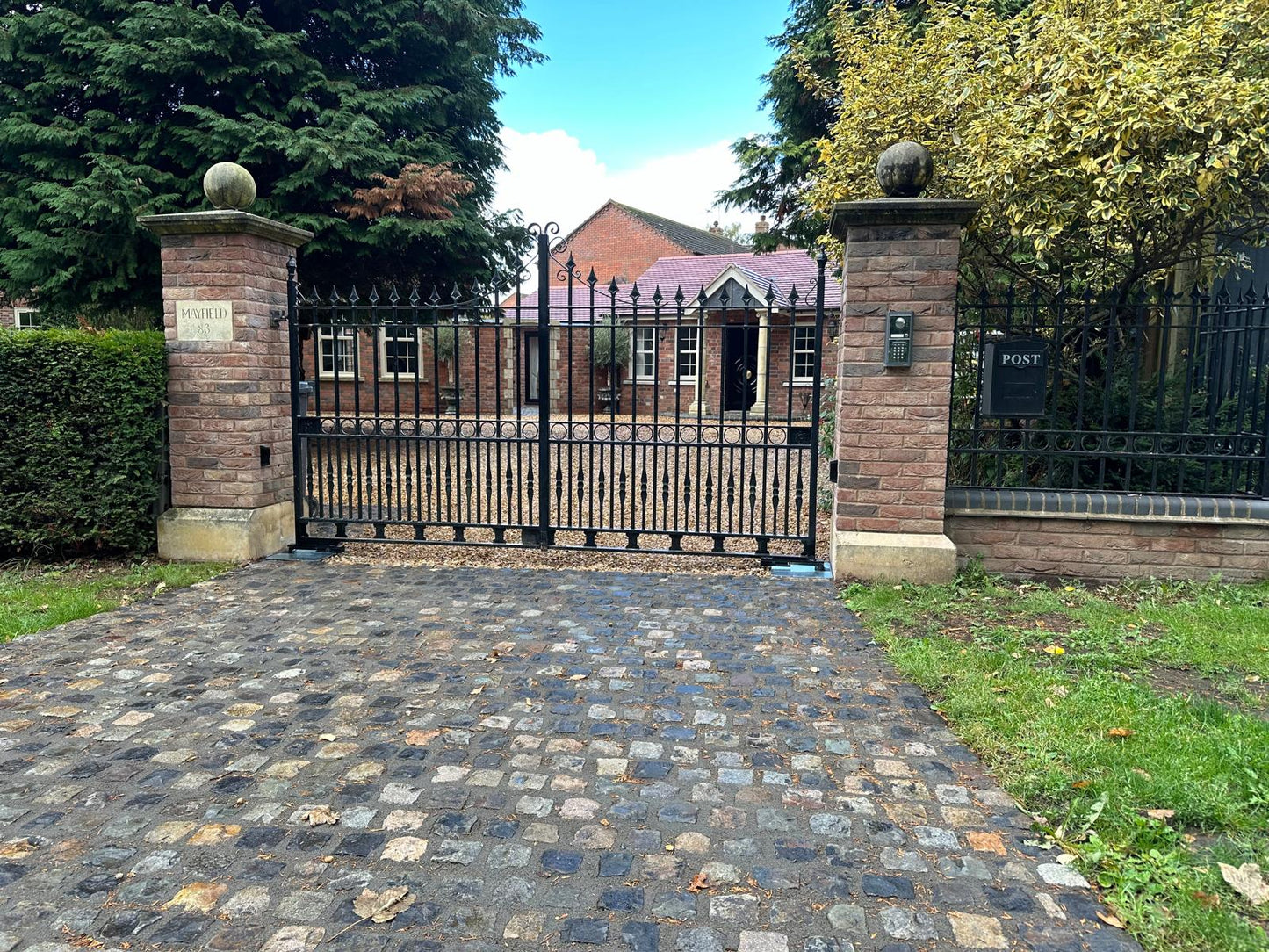 Reliable Electric Gate Automation in Coventry: Roger Underground System Installation